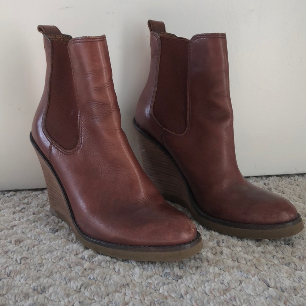 Lucky Brand Brown Booties. Size 7.5.